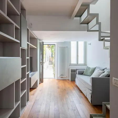 Voghera Apartment Milan