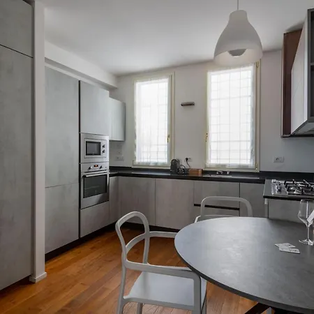 Voghera Apartment