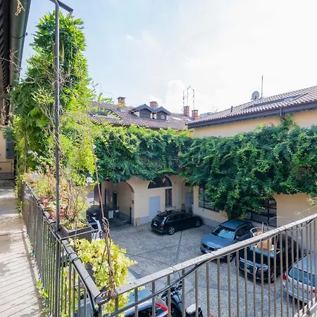 Voghera Apartment Milan